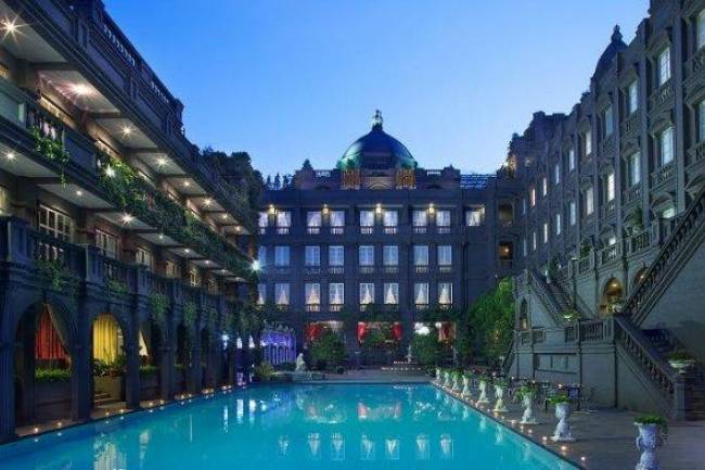 Sensasi Liburan di Luar Negeri ala Bandung