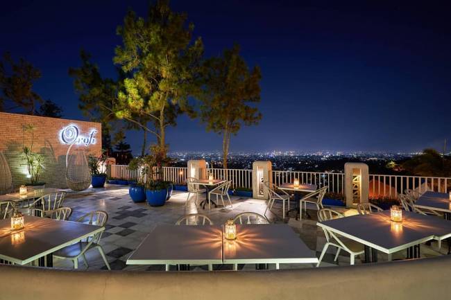 Spot Makan Terindah di Kota Bandung: Sempatkan Makan di Sini Sembari Menjelajahi Kota Bandung