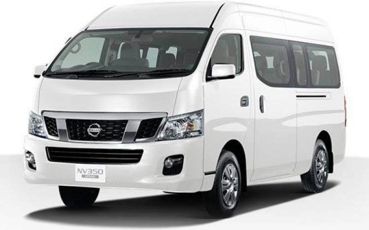 Mengapa Azirental Menjadi Pilihan Terbaik untuk Sewa Hiace Bandung?